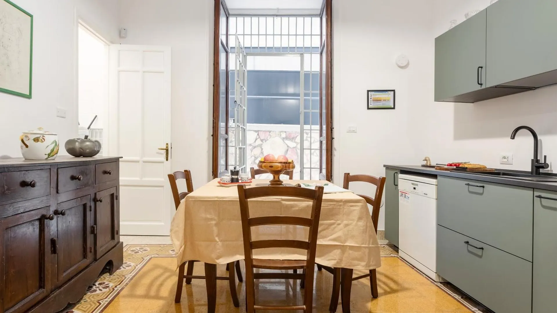 Cicco'S Home - Holidays Apartment Palermo 0*,